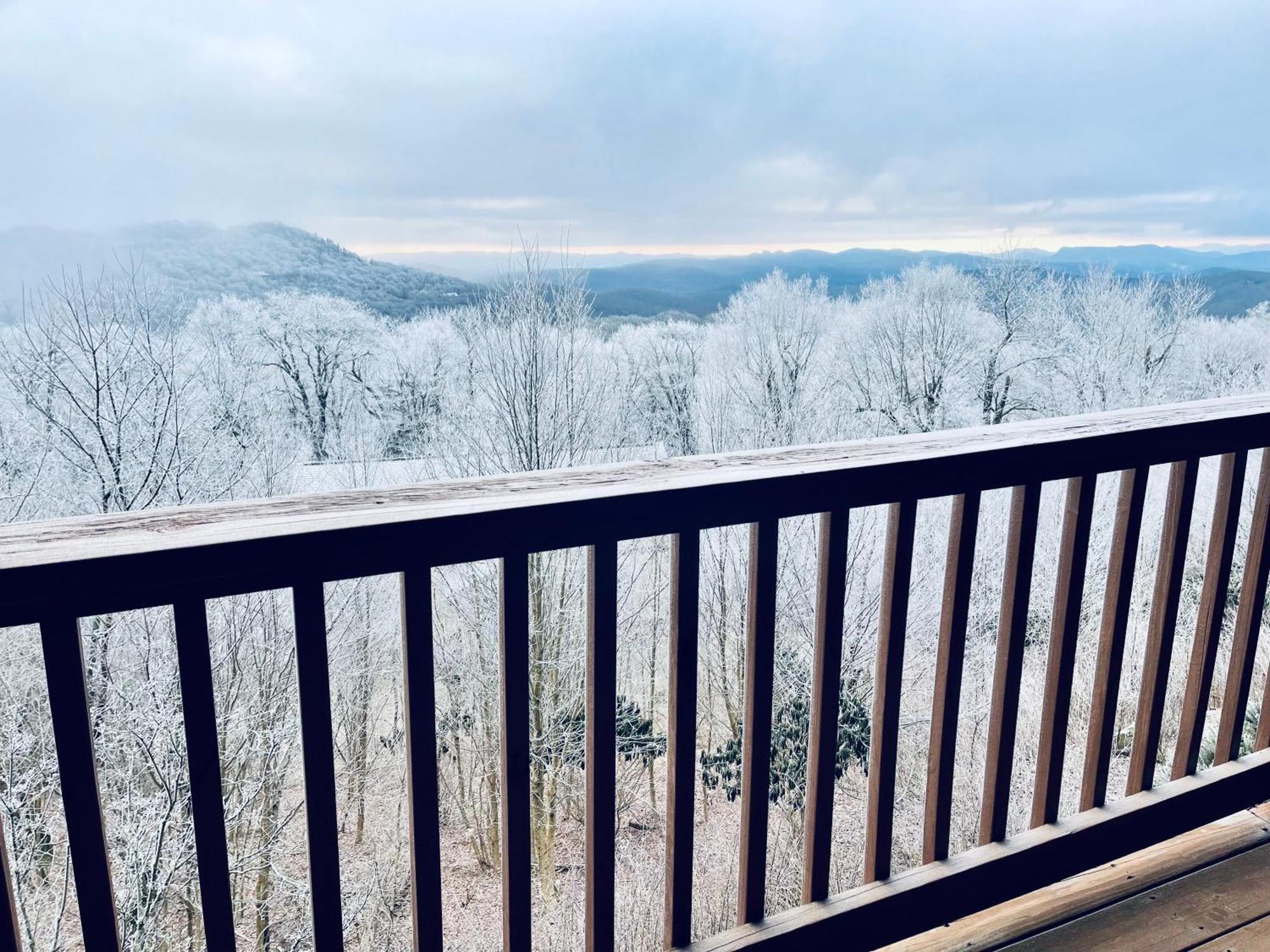 Bucket List Views Sugar Mountain Private Condo - 2Bed, 2Bath, Sleeps 6, Panoramic Views Of Mountains From Large Deck, Short Drive To Shopping, Restaurants, Cafes & Banner Elk Town Exterior photo